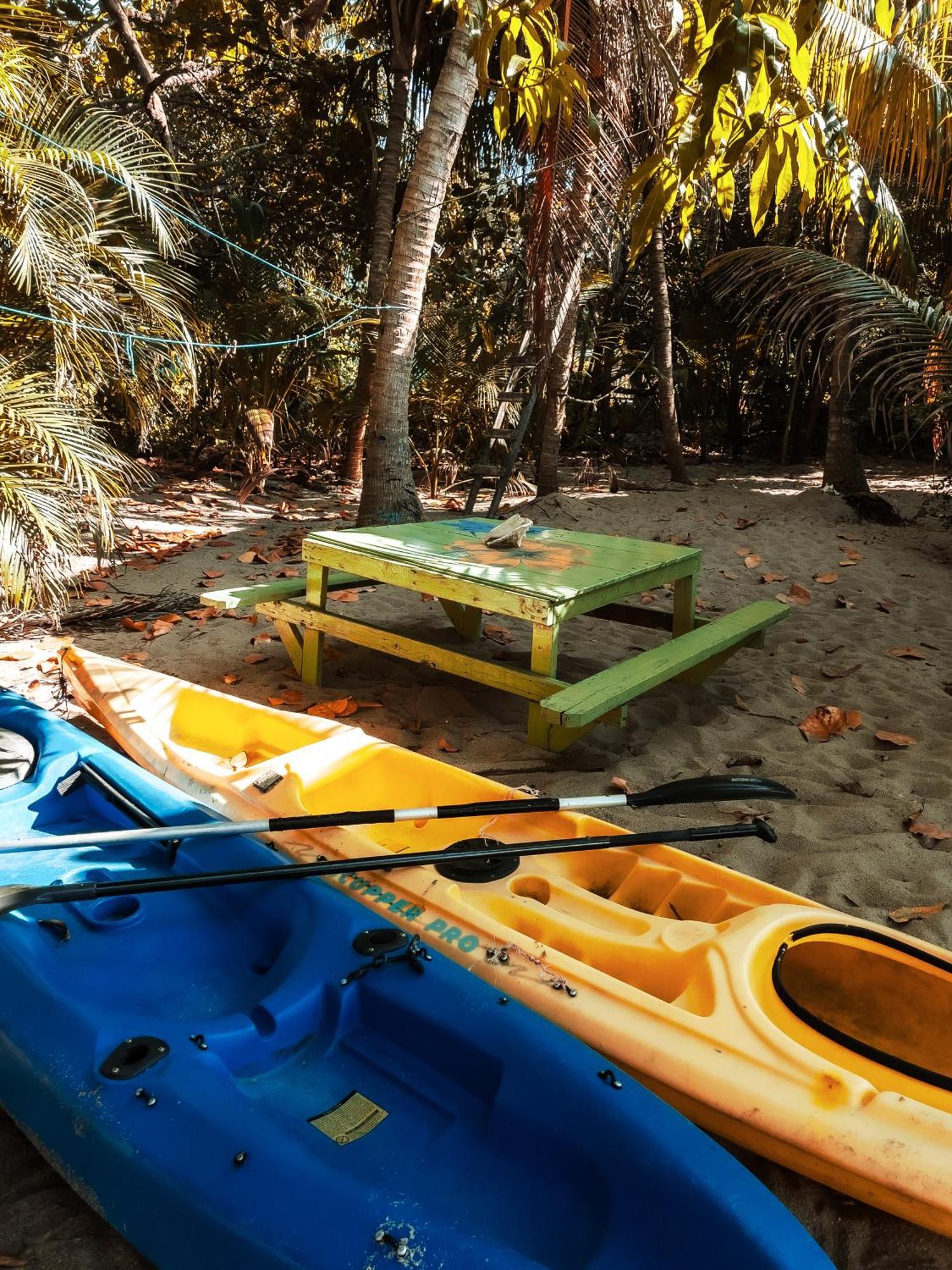 Anda Di Hows Hostel Placencia Εξωτερικό φωτογραφία